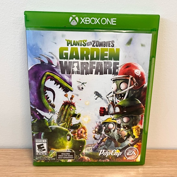 Plants vs Zombies Garden Warfare Xbox One Video Game - Picture 1 of 4